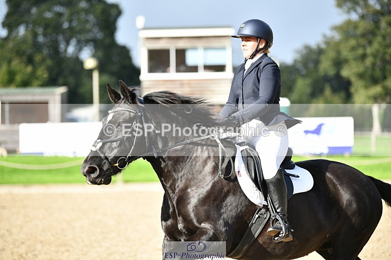 251004A-154842-01987 - Classes 8 & 9 70cm