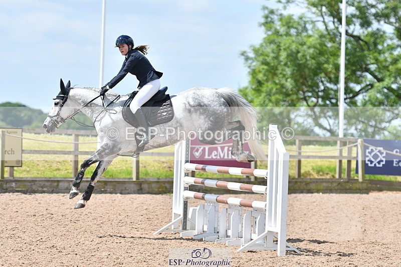 240609A-113315-04617 - Cls 17 Snr 1.05m Open