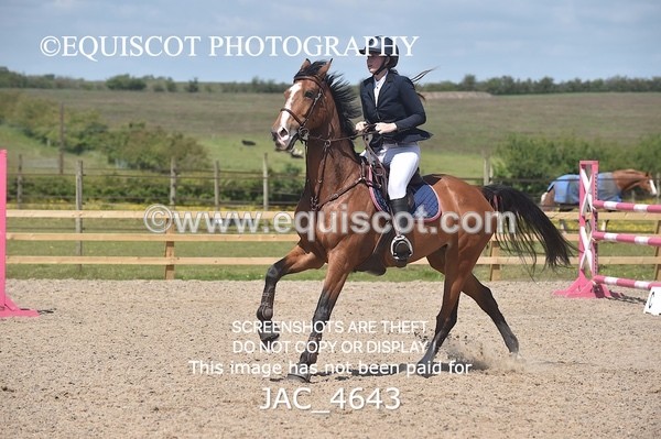 JAC_4643 - CLASS 7 Senior Foxhunter/ 1.20m Open