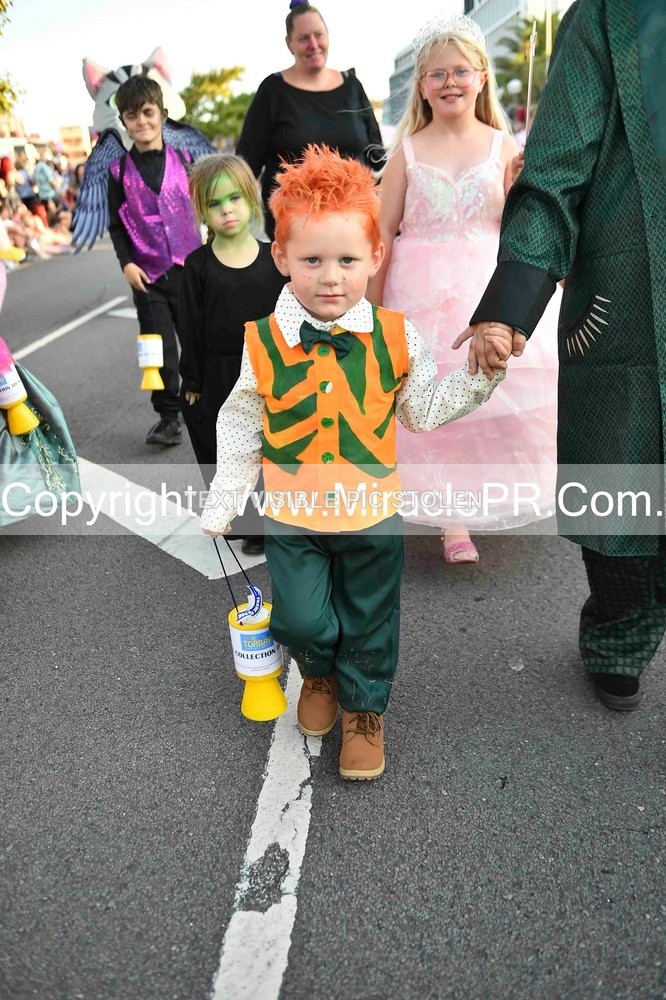 SH4_3690 - Carnival Procession.