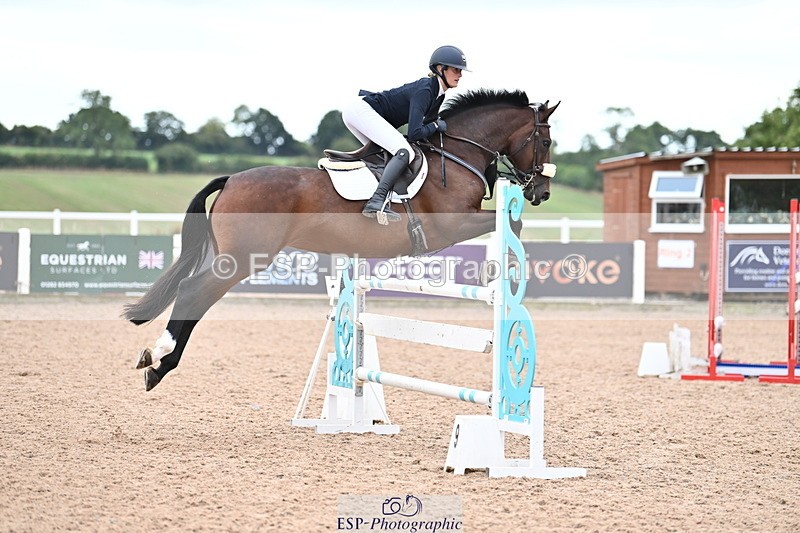 250820B-125507-00648 - Cls 4 Newcomers and 1.10m Open