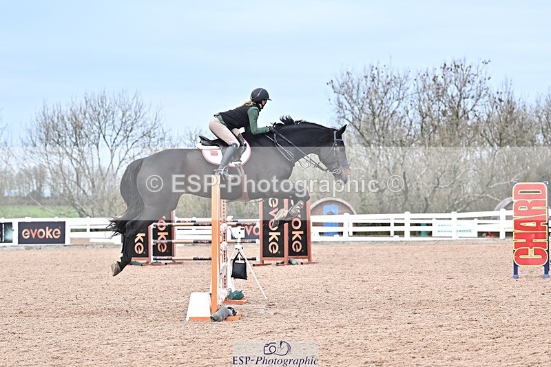 251126-134151-00614 - Cls 5 Foxhunter and 1.20m