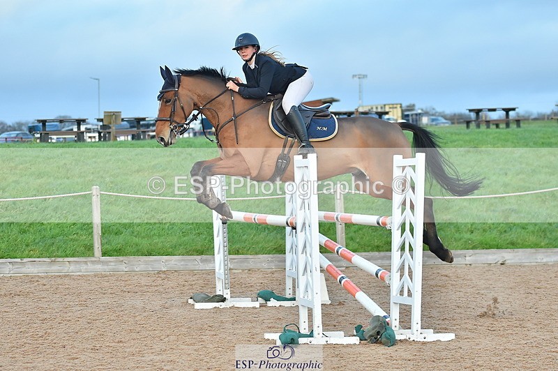 231119A-153602-06385 - Sun Cls 11-13 Children on Horses 90cm, 1m & 1.10m