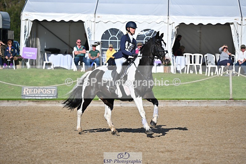 241027-123023-17297 - 387-Kelly.Knockaert-PIPER.II