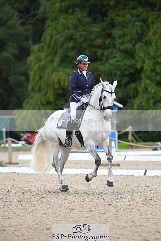 230813-173535-08705 - Cls 14 Medium Silver 16.45 to End