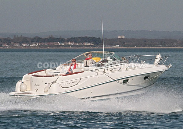 110408 MYSTIQUE JEANNEAU LEADER IMG_0364 - Motorboats - Open