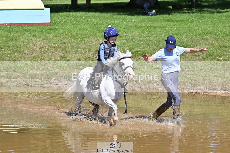 240728B-111557-01346 - Gemma's Group XC