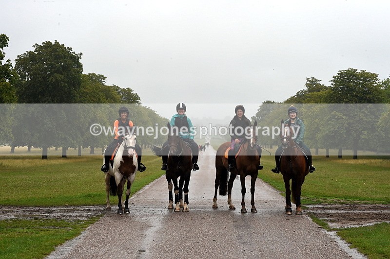 TT3_8548 - Time at Crossing 11:44 to 12:54