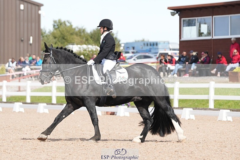 250906-140457-03865 - 021-Francesca.TurnerAlbie