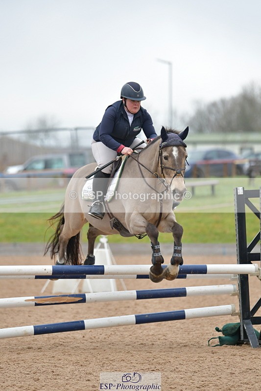 240128A-122418-00909 - Cls 16+17 Club and Schools 80cm