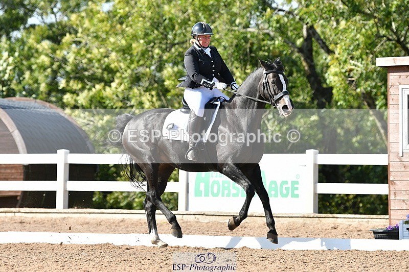 250906-155947-04527 - 057-Joanna.JohnsRockoko