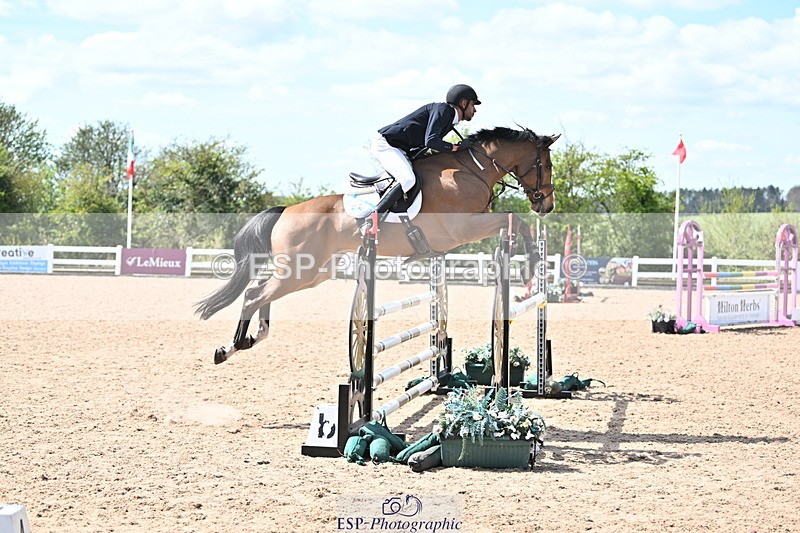 240418A-133801-03545 - Cls 13, 1 Star Bronze Tour 1.10m