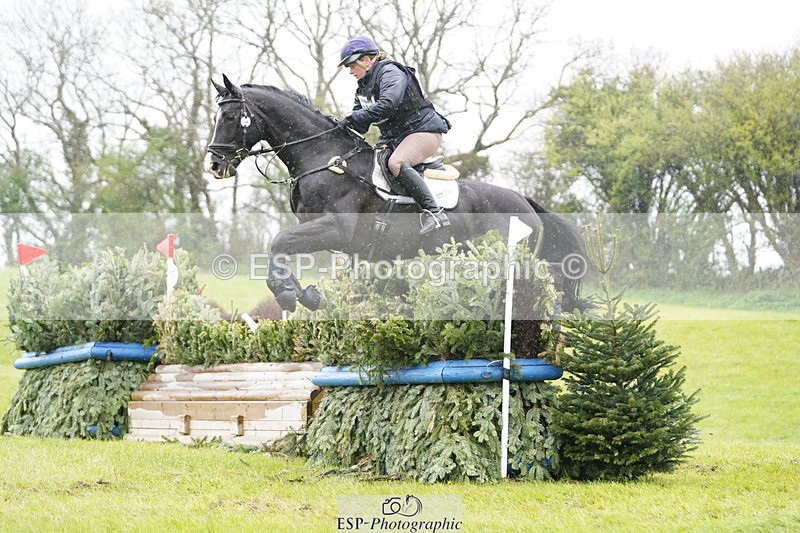 250418-140144-05164 - 251-Charlotte.Rowe-HEVANS.ROYAL.REVOLUTION