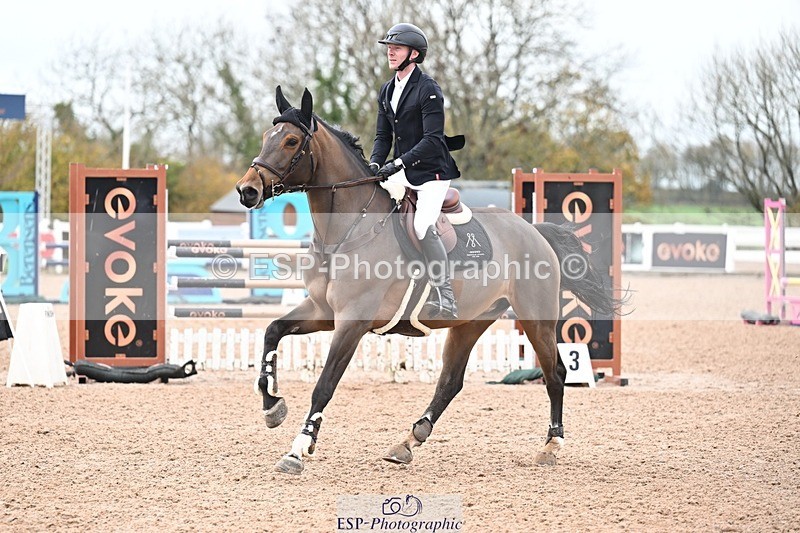 251105-142549-00871 - Cls 06 Fox & 1.20m