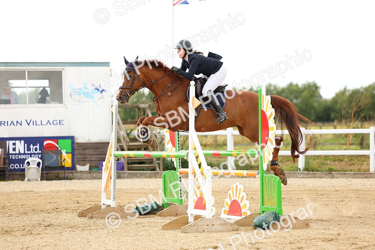 SBM_010253 - Class 3 - Senior Newcomers - 1.10m Open