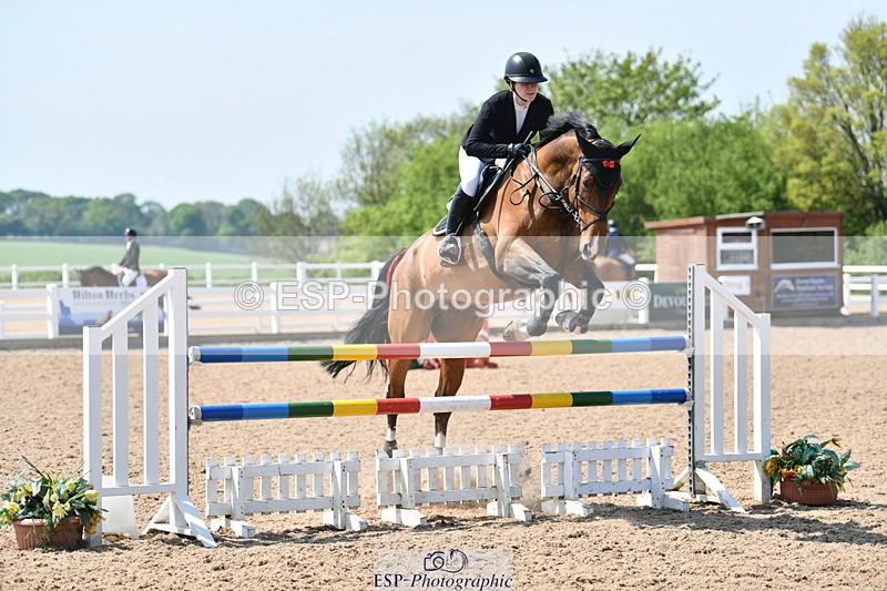 240512A-115241-17998 - Cls 40 Discovery Second Round Jump Off and Pres