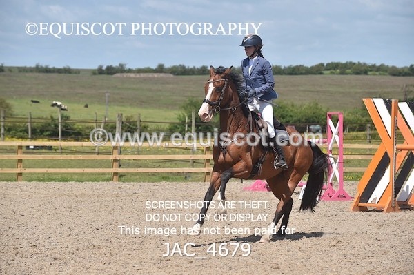 JAC_4679 - CLASS 7 Senior Foxhunter/ 1.20m Open