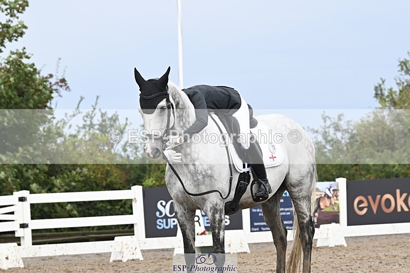 250907-111325-06547 - 072-Jan.ChoppingSeal