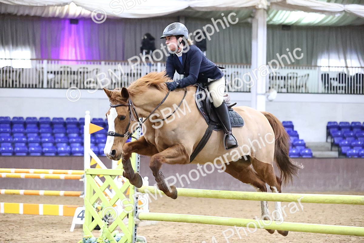 SBM_2052 - Class 8 - Nupafeed Supplements Senior Discovery/ 1m Open