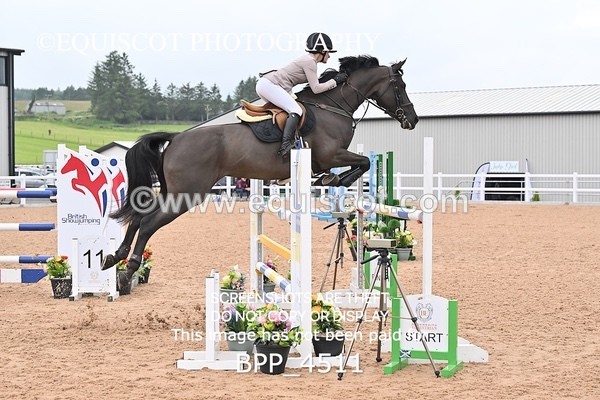 BPP_4511 - CLASS 5 WED Redpost Equestrian Senior Foxhunter/1.20m Open