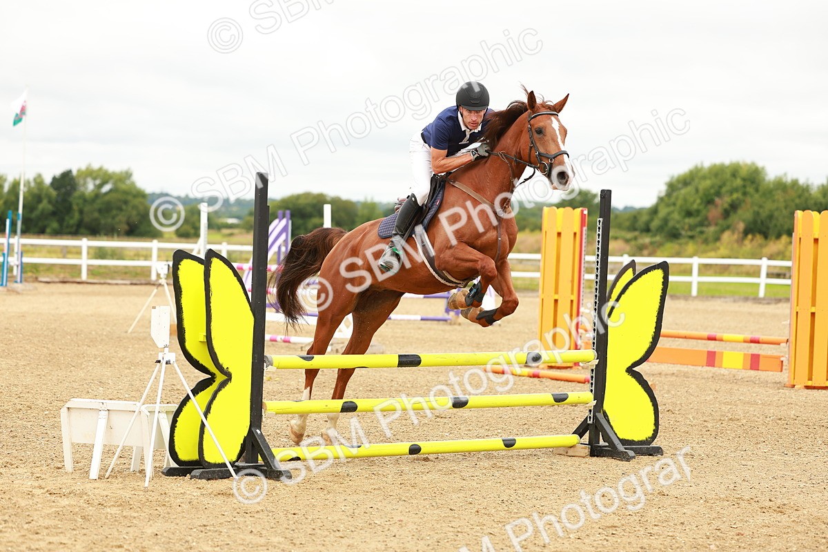 SBM_001542 - Class 8 - Clear Round