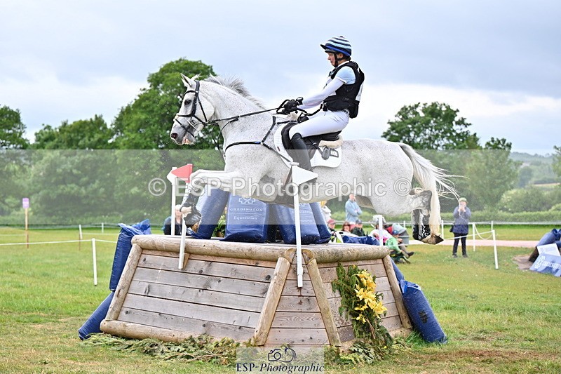 250524A-104414-09395 - A-063-Elizabeth.Barratt-RIDE.FOR.THAIS.CHAMAN.DUMONTCEAU