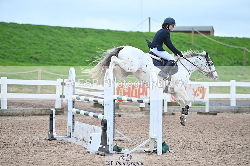 231119A-120426-05571 - Sun Cls 5 Newcomers & 1m Open