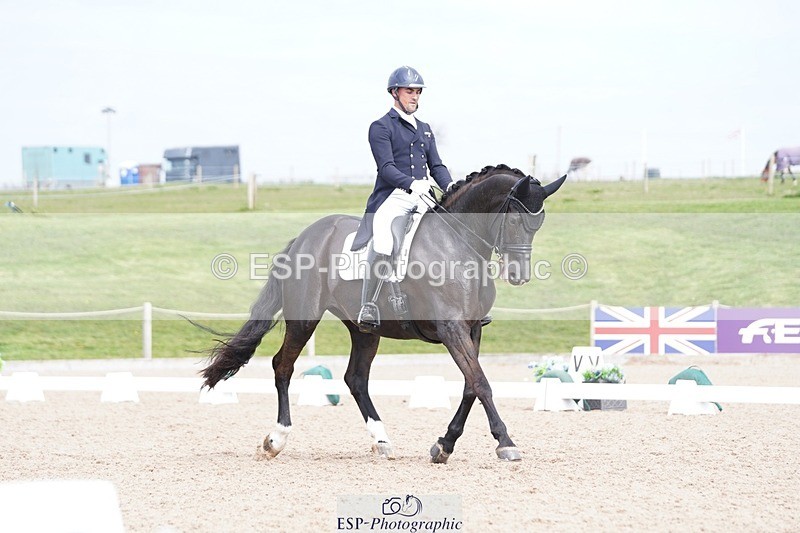 250403-141512-02893 - 022-Jezz.Palmer-Romanno.Weltino