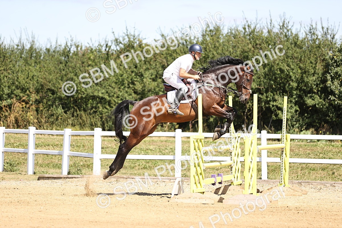 SBM_008042 - Class 10 - Senior 1.05m Open