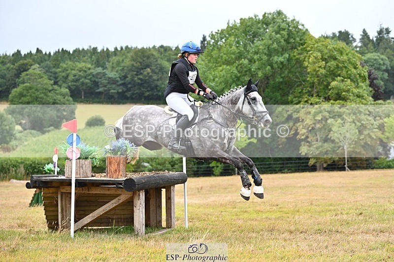 250803A-130458-14017 - M-573-Josie.Jackson-CLOONEEN.WALTZING.WILLOW