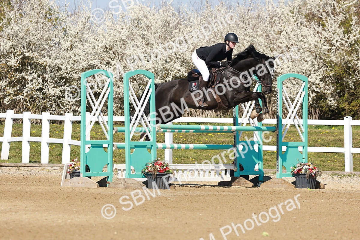 SBM_004110 - Class 17 - Senior Newcomers - 1.10m