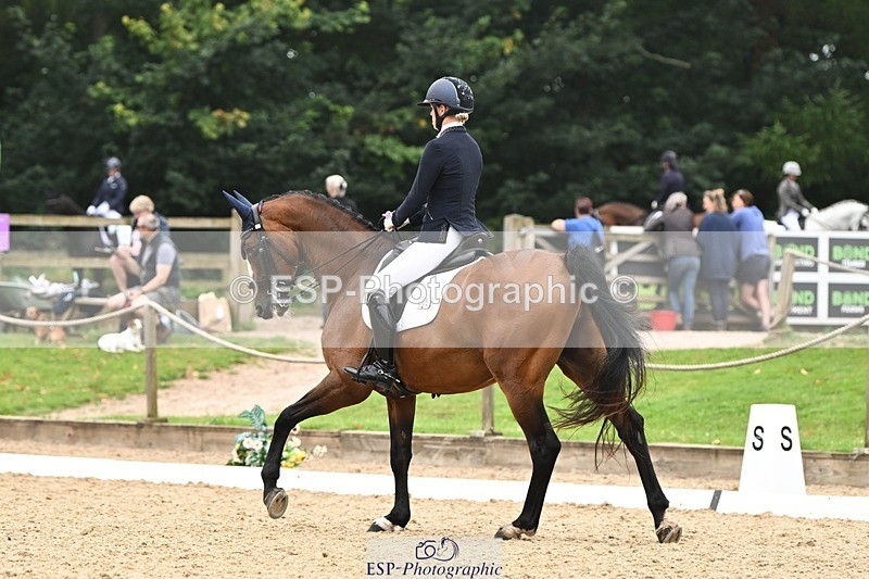 240811-115251-05635 - 305-Emily.Coller-Iondale