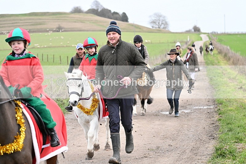 WJ7_1393 - Walk Home