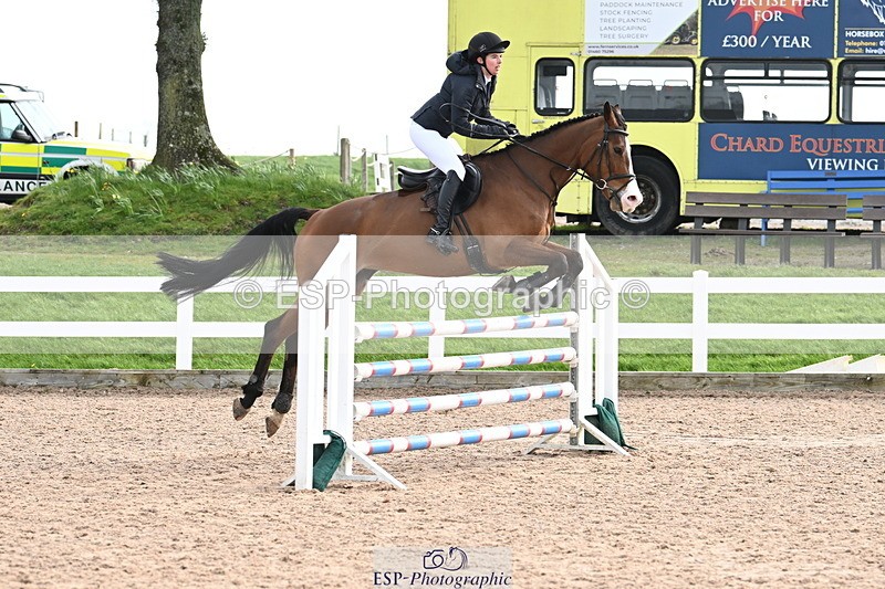 240407A-113417-05183 - Cls 27 Chard 1.05m & 1.10m Grand Prix