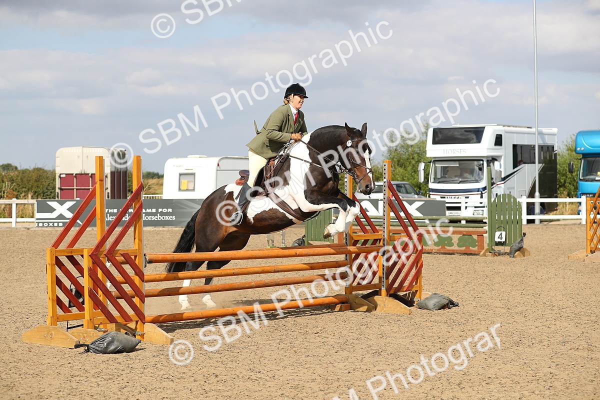 SBM_06834 - Class 49a Style & Performance 80cm (15-19)