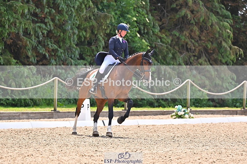 250523A-120915-06463 - D-475-Georgie.Goss-SLIGO.JUST.TOUCH