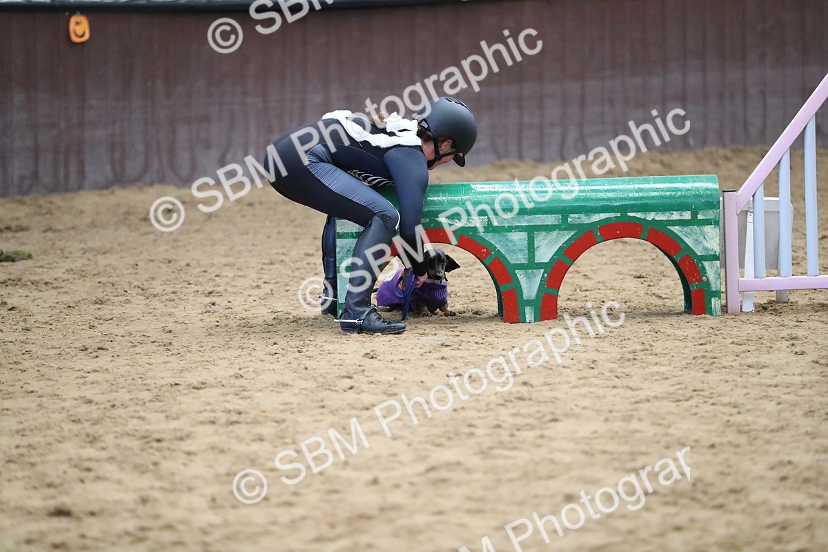 SBM_001259 - Class 3 - Horse & Hound