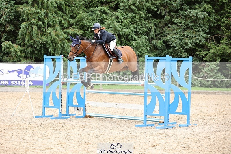 240817-161436-02935 - 06A Snr Fox 1.20m open
