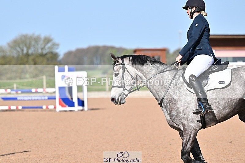 260408-101327-00106 - Cls 2 British Novice and 90cm