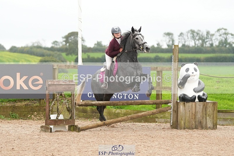 250920-153602-01473 - Cls 21 Pony Intro 80cm Derby