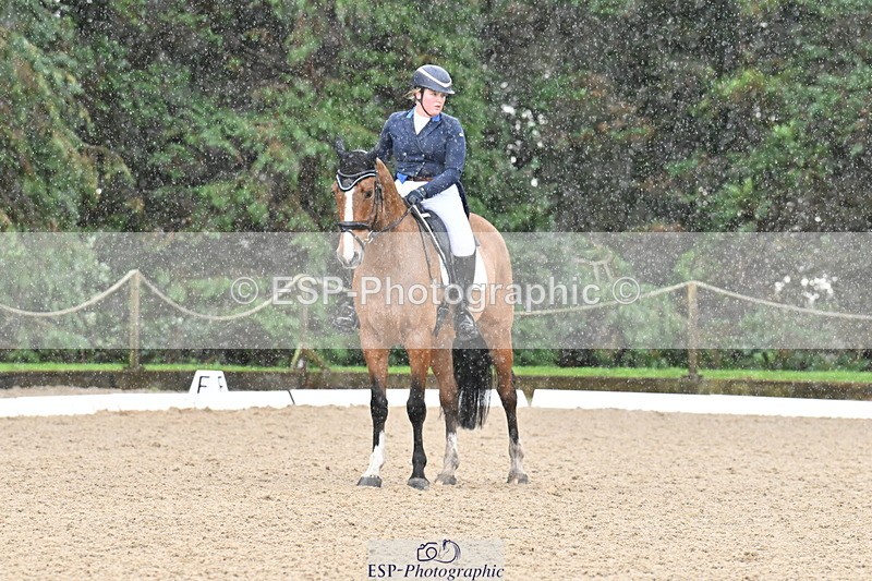 251023A-125706-02036 - C-240-Issy.Hollidge