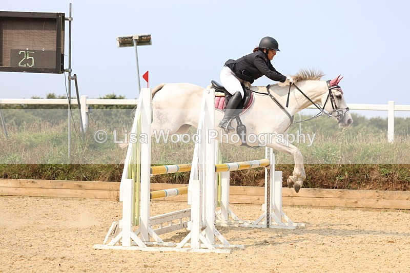 3E7A1553 - Class 4: Senior British Novice/90cm open