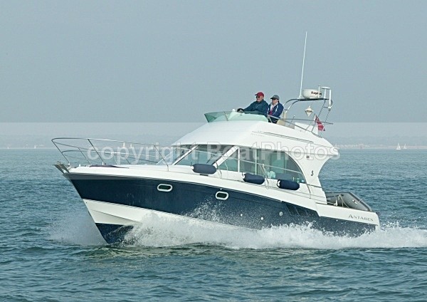 081011 ANTARES 8CDX0792 - Flybridge Cruisers