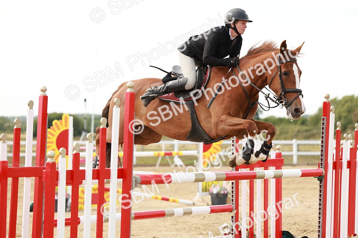 SBM_008292 - Class 4 - Senior Foxhunter - 1.20m Open