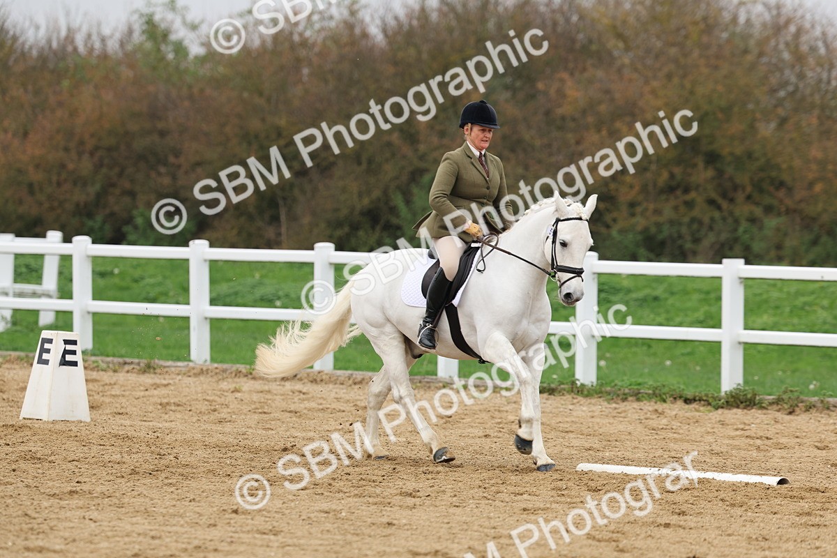 SBM_007823