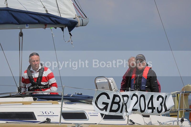 140621 GBR2043L S27A1937 - ROUND THE ISLAND - 21st June 2014