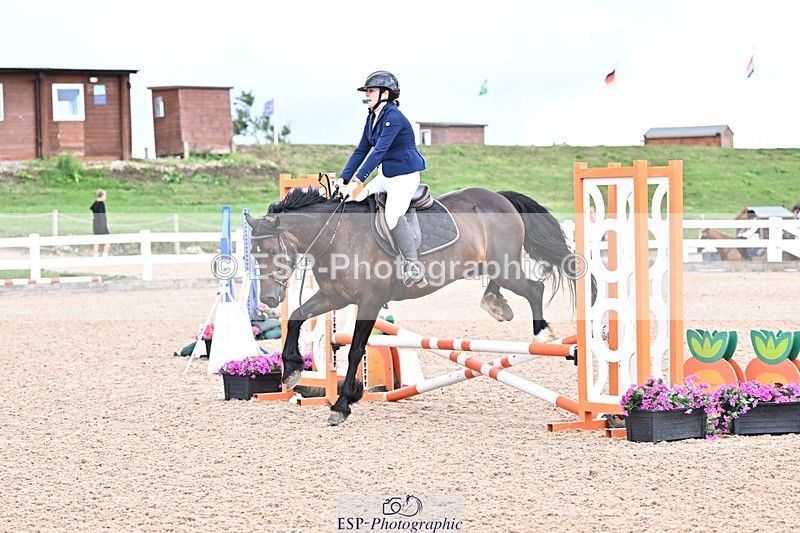 250729-150001-00057 - Clear Round and 60cm