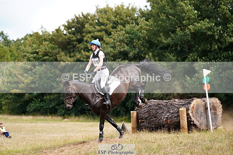 250802A-145814-05569 - F-266-Lorna.Peaster-CASTLE.HOWARD.SPRITE