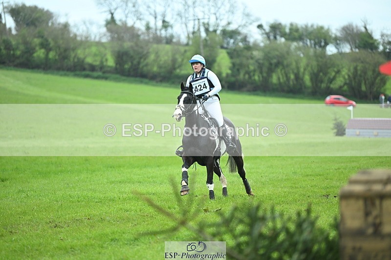 250419-130630-10756 - 424-Issy.Hollidge-CORBETT