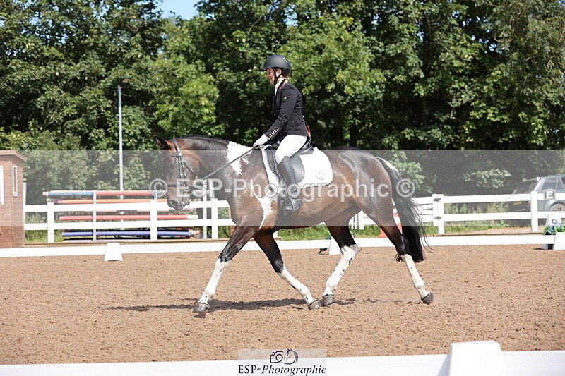 240816A-120520-04346 - 191-Sarah.Tancock-Fairly.Smart